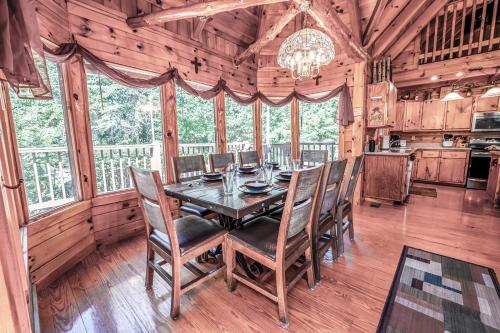 Dapur atau dapur kecil di Mountain Overlook Way Cabin 3403