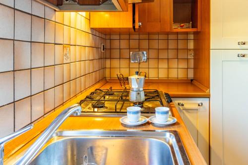 Dapur atau dapur kecil di HER - Home Essential Rome