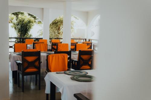 Een restaurant of ander eetgelegenheid bij Harmony Resort Boutique Hotel
