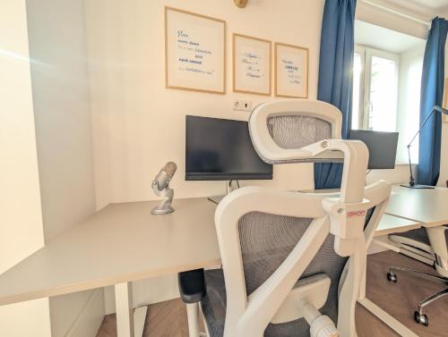 dvnest - Premium 1BR Apartment Designed for Remote Work