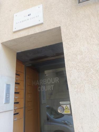 Imagen de la galería de Excellent location bright sliema tigne apartment, en Sliema