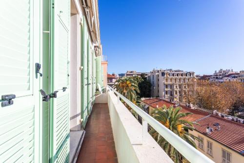 Ambassador Palace AP2095 by Riviera Holiday Homes
