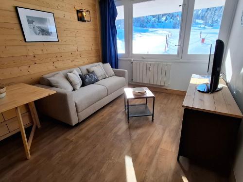 Studio confortable au pied des pistes avec TV à Plagne Centre