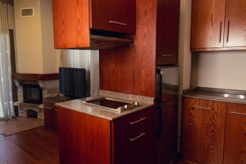 Gallery image of Merab Hotel in Kfardebian