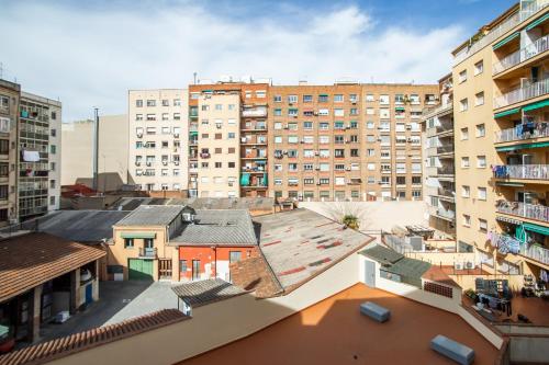 24mal1073-Marvellous 2BR flat near Sagrada Familia