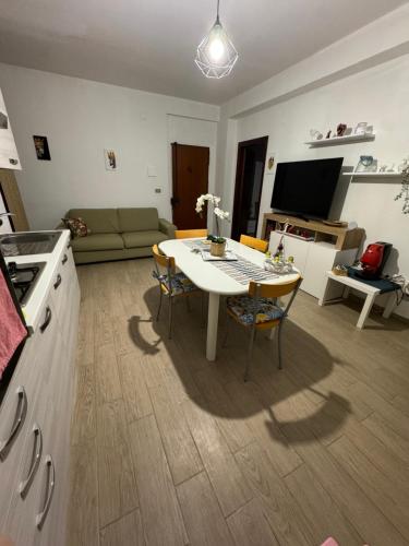 Μια τηλεόραση ή/και κέντρο ψυχαγωγίας στο Casa Sole Sofiè