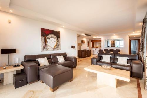 Afrodite Apartment - Frontline Beach