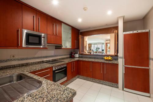 Afrodite Apartment - Frontline Beach