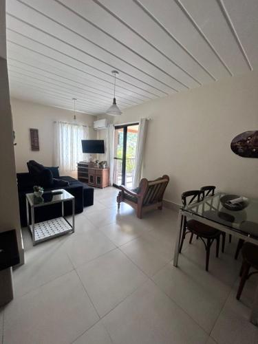 Ruang duduk di Angra dos Reis - Porto Bali - Apartamento no Complexo Mercur