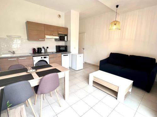 Η κουζίνα ή μικρή κουζίνα στο Appartement calme avec exterieur