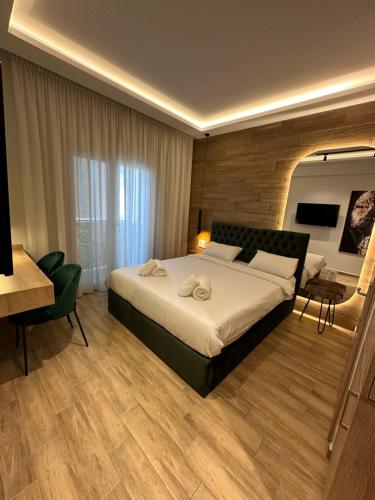 Ethra Suite 5