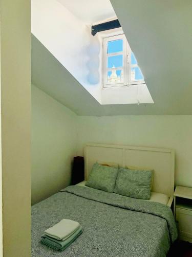 Tram 28 cozy apartment in Alfama