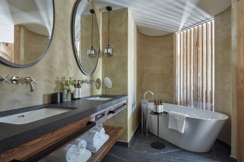 Miiro The Mansard photo 2