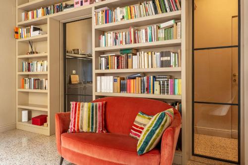 GuestHost - Central and Modern apartment in Rione Monti