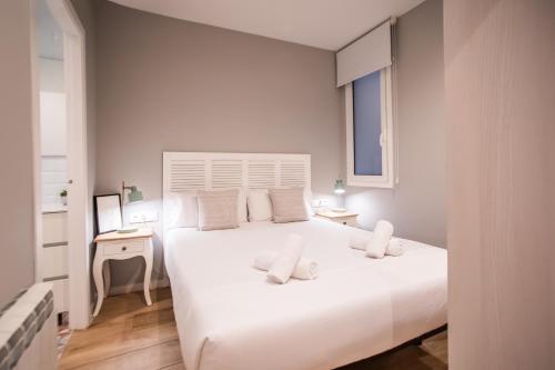 B3MAL1081 - New 2BR flat with private terrace
