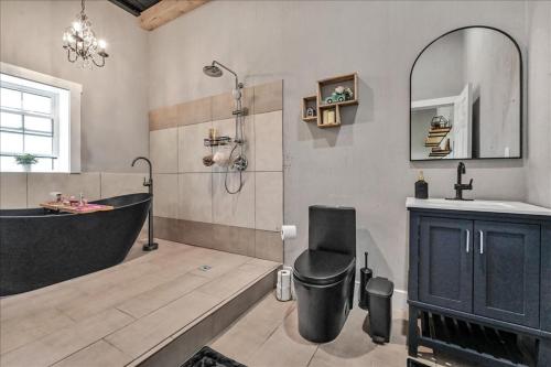 Koupelna v ubytování Paceful & Stylish Rural Retreat