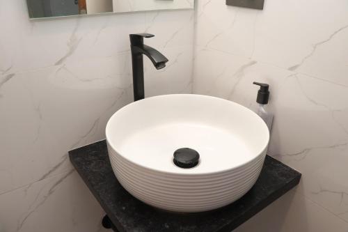 Foto dalla galleria di Zenith Homes - Powai Suites a Mumbai