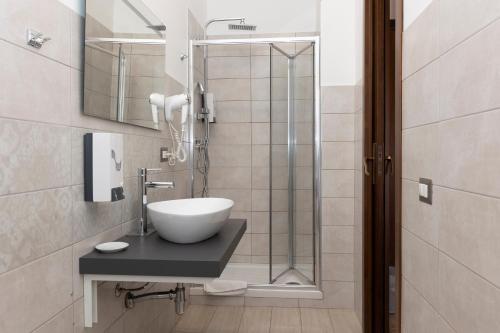 Un baño de BeB Sant' ELIA