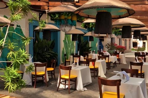 Ресторан / где поесть в Sweet Home Luxury Cap Cana, impuestos incluidos.