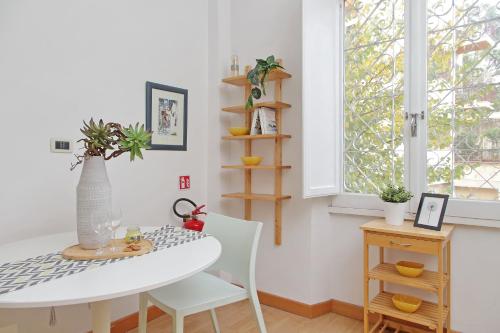 San Pietros Flat by DomusDimore