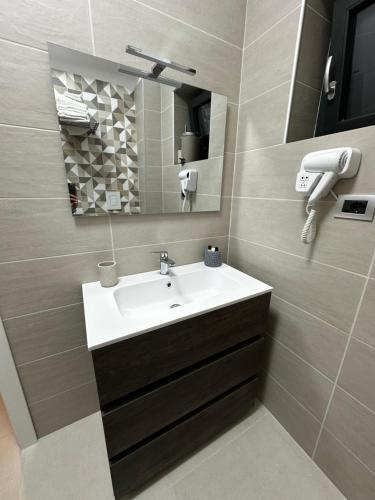 Bilik mandi di Demar Apartments