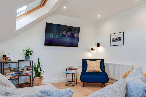 Et opholdsområde på Cherryville Street Apartment