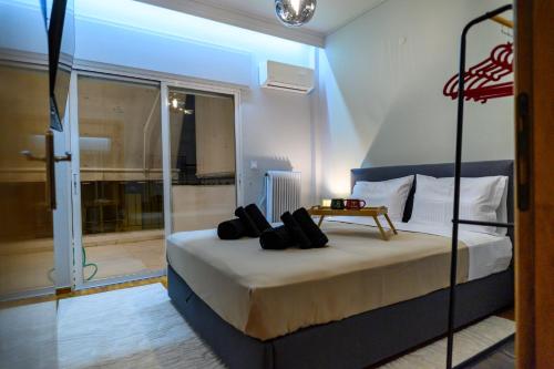 Serenity and 2 bedroom Luxury in Kalamaria