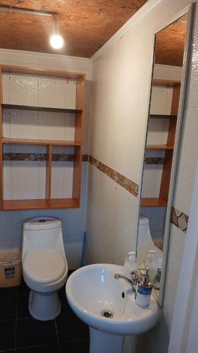 Et badeværelse på Hostal Open House