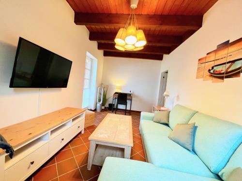 TV o dispositivi per l'intrattenimento presso 2 Zimmer Business Wohnung mit Terrasse