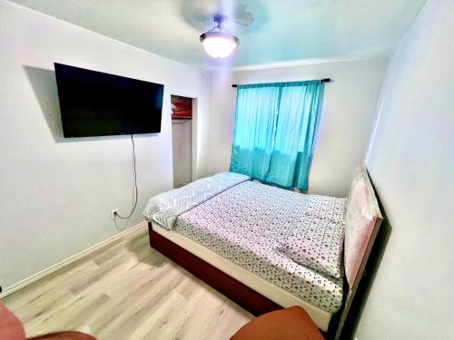 Ένα ή περισσότερα κρεβάτια σε δωμάτιο στο D3 Room Near Airport