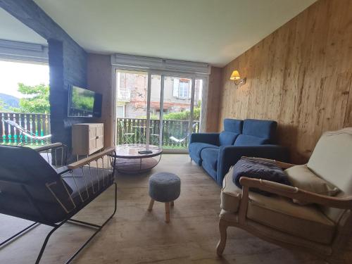 Gîte spacieux à Gérardmer avec vue sur lac, 3 chambres, Wi-Fi et parking