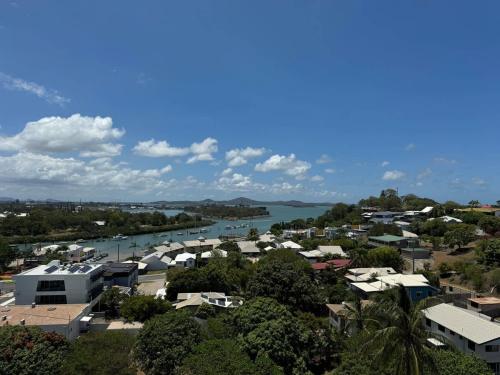 Gallery image of Stunning Sub Penthouse in Gladstone