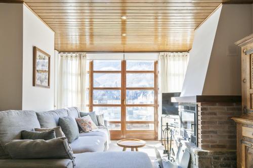 Luderna - Dúplex Comets 4J