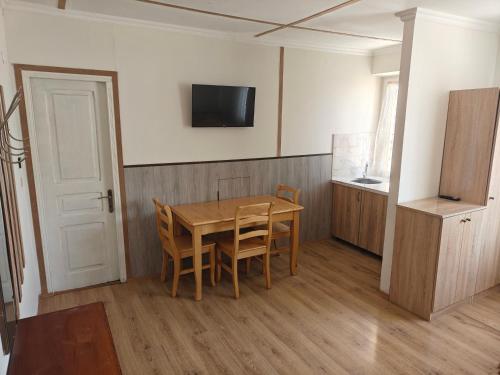 Tuz House R2にあるキッチンまたは簡易キッチン