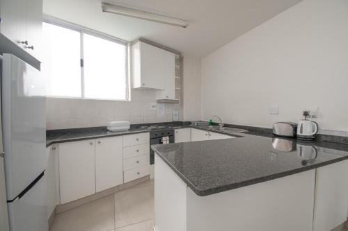 Kuchyň nebo kuchyňský kout v ubytování 45 Sea Lodge Umhlanga Rocks