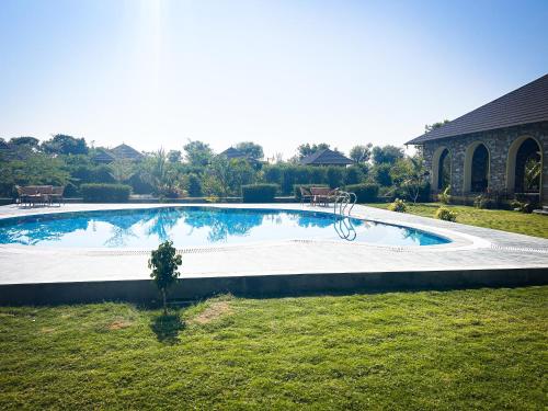 La alberca dentro o cerca de Jawai's Wildness Lodge