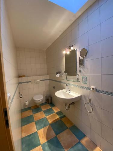 Vannituba majutusasutuses Hotel Weidenmühle