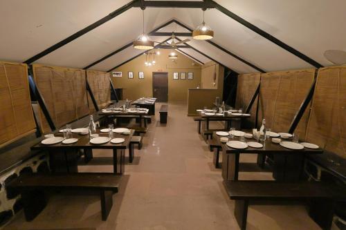 Εστιατόριο ή άλλο μέρος για φαγητό στο Spree Maati Jungle Resort