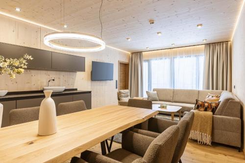 Posezení v ubytování Saalbach Suites by ALPS RESORTS