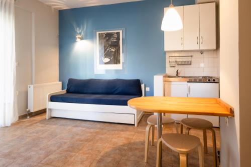 Pelagos Paradise Seafront Studio by Booking Kottas