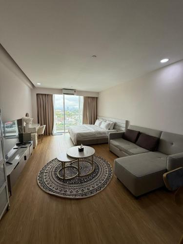 Χώρος καθιστικού στο KO-Z Place Aru Suites