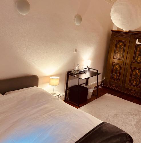 Grande chambre au bord du lac