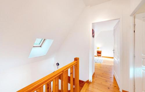 Galeriebild der Unterkunft Nice Home In Louvie-Soubiron in Louvie-Soubiron