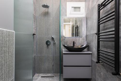 Solange by halu! 2-BD apt next to metro station