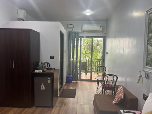Cuisine ou kitchenette dans l'établissement La Sea Vue Goa