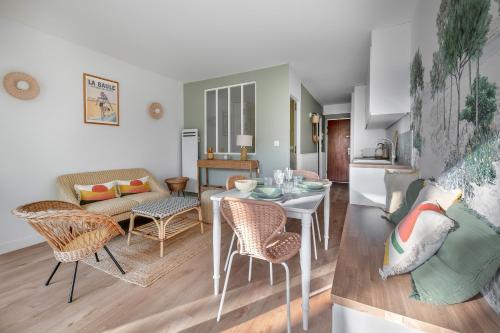 À 220m de la plage, appart avec terrasse pour 3