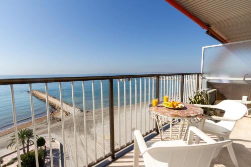 Ático a pie de playa para relax y teletrabajo