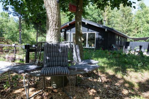 Taman di luar Cozy Summerhouse In An Incredibly Scenic Location