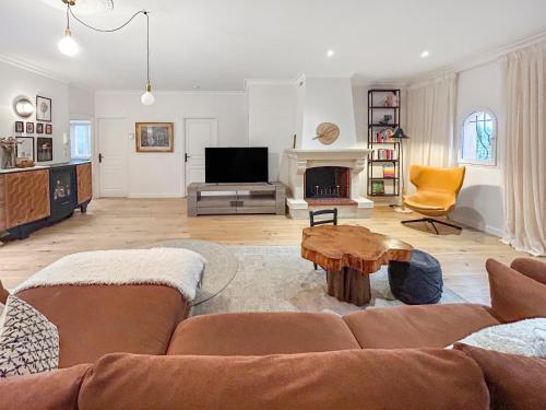 TV/Unterhaltungsangebot in der Unterkunft Grande maison chaleureuse à Bouliac