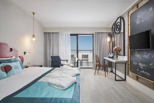 Postel nebo postele na pokoji v ubytování Seaden Valentine Resort & Spa